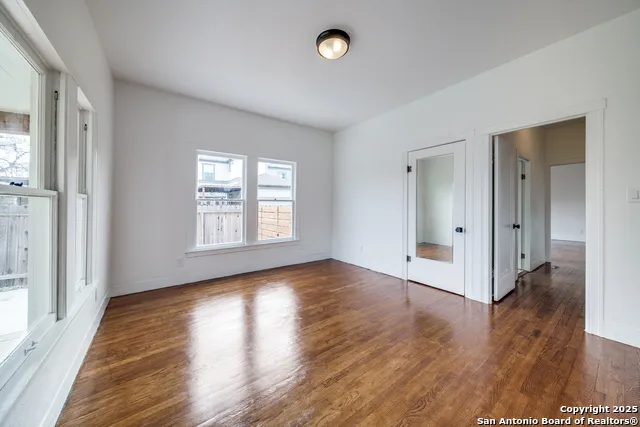 322 E Locust San Antonio, TX 78212