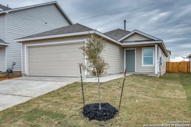 2406 Double Oak Dr New Braunfels, TX 78130