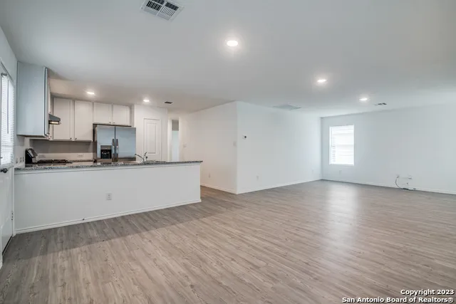 2406 Double Oak Dr New Braunfels, TX 78130