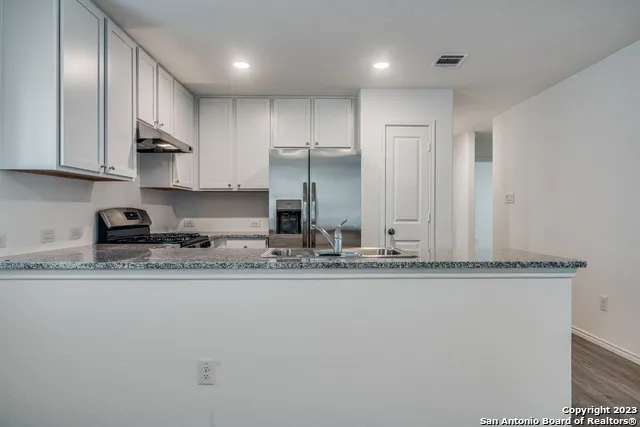 2406 Double Oak Dr New Braunfels, TX 78130