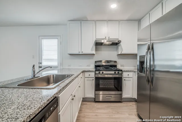 2406 Double Oak Dr New Braunfels, TX 78130