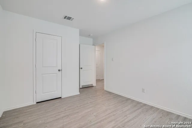 2406 Double Oak Dr New Braunfels, TX 78130
