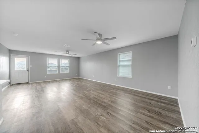 5914 SUNSHINE SMT Converse, TX 78109