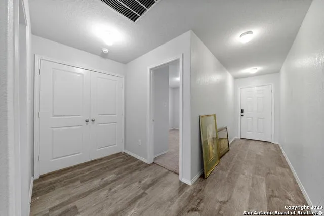 5914 SUNSHINE SMT Converse, TX 78109