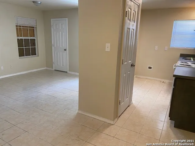 528 Wilcox Ave Unit 2 San Antonio, TX 78211
