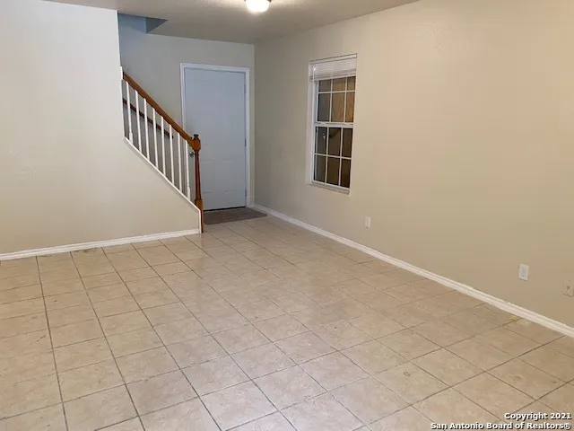 528 Wilcox Ave Unit 2 San Antonio, TX 78211