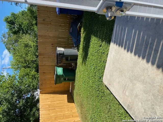 528 Wilcox Ave Unit 2 San Antonio, TX 78211