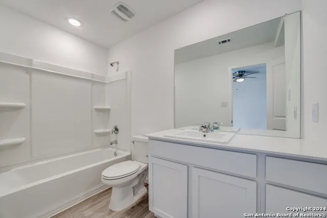 3704 Millbrook Way San Antonio, TX 78245