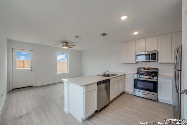 3704 Millbrook Way San Antonio, TX 78245