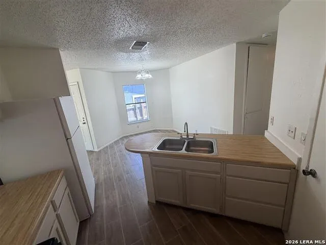 9631 BRATTON DR San Antonio, TX 78245