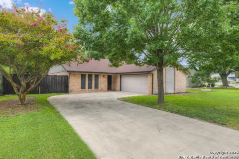 627 SUMMERWOOD DR