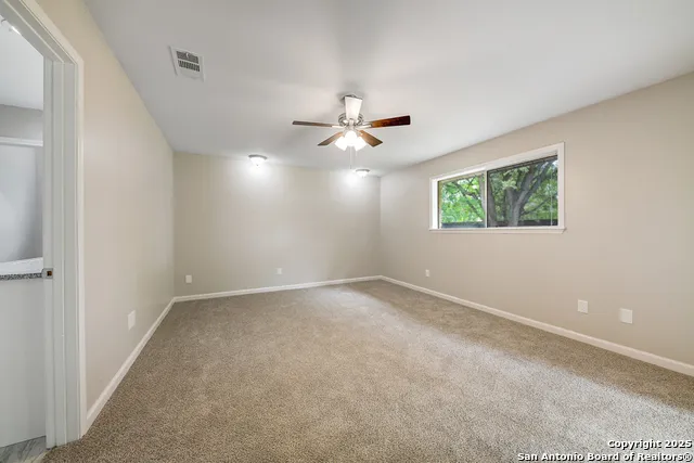627 SUMMERWOOD DR New Braunfels, TX 78130