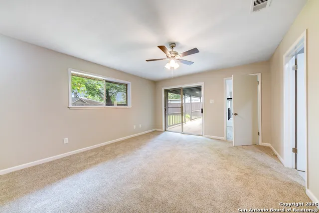 627 SUMMERWOOD DR New Braunfels, TX 78130