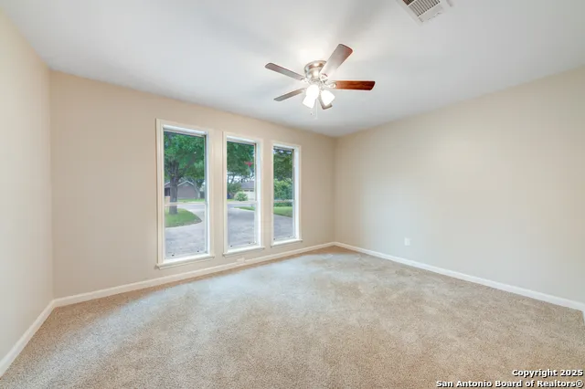 627 SUMMERWOOD DR New Braunfels, TX 78130