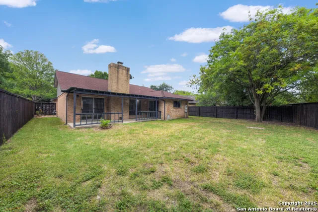 627 SUMMERWOOD DR New Braunfels, TX 78130