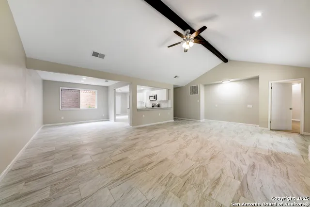 627 SUMMERWOOD DR New Braunfels, TX 78130