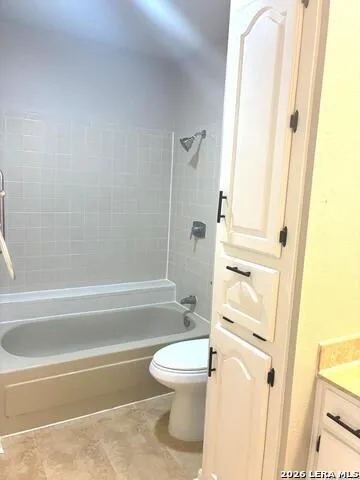 11843 Braesview Unit 701 San Antonio, TX 78213