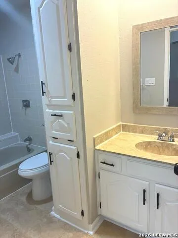11843 Braesview Unit 701 San Antonio, TX 78213