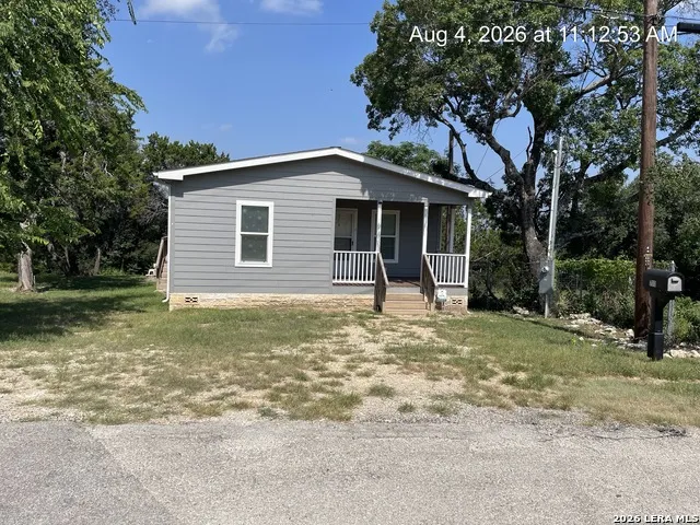 711 LA CRESTA DR Canyon Lake, TX 78133