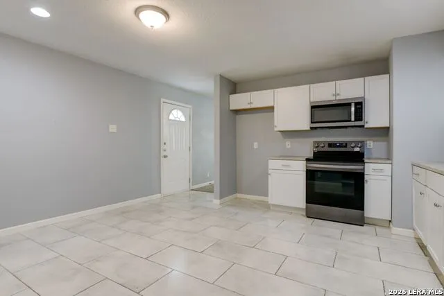 4342 LEHMAN DR Kirby, TX 78219
