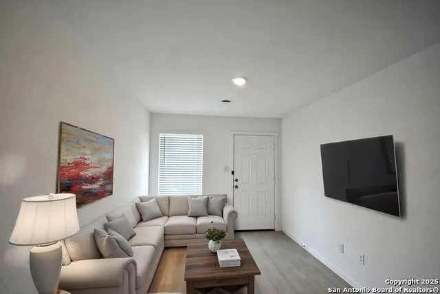 4974 Daisy Blossom Converse, TX 78109