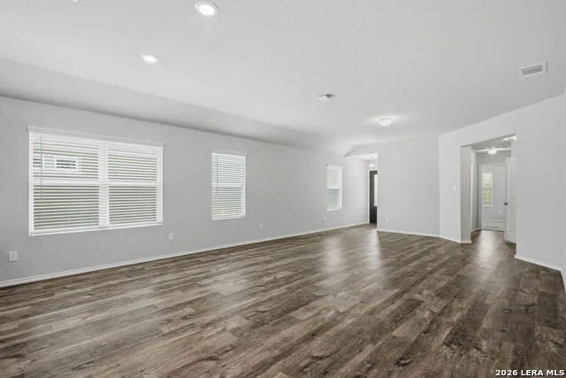 10403 Midsummer Mdw Converse, TX 78109