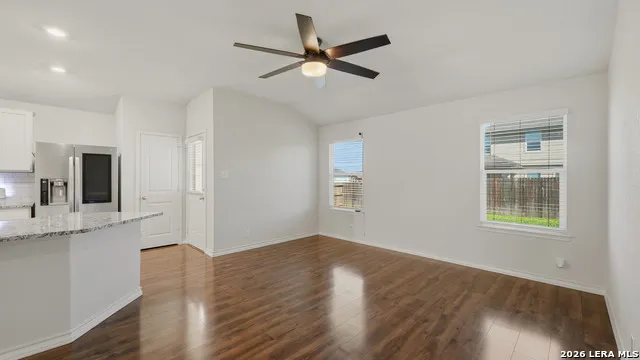 221 Tule Canyons Schertz, TX 78108