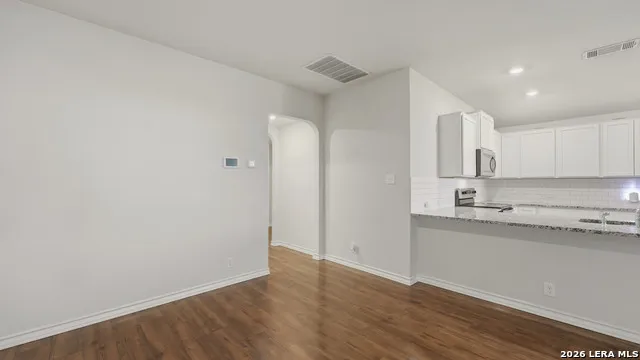 221 Tule Canyons Schertz, TX 78108
