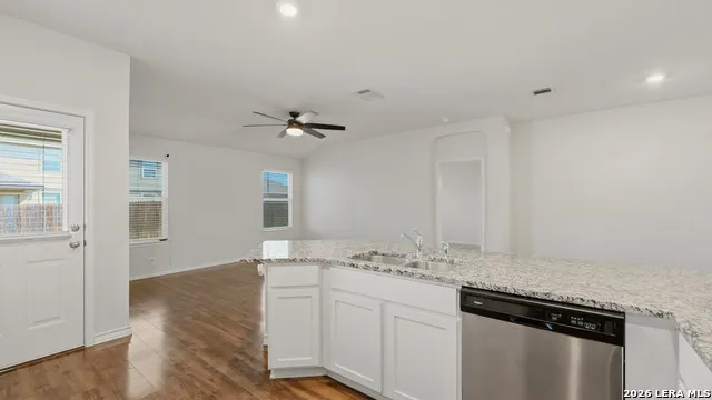 221 Tule Canyons Schertz, TX 78108