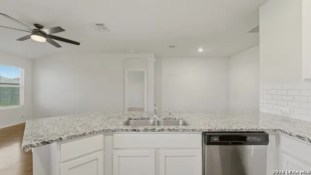 221 Tule Canyons Schertz, TX 78108