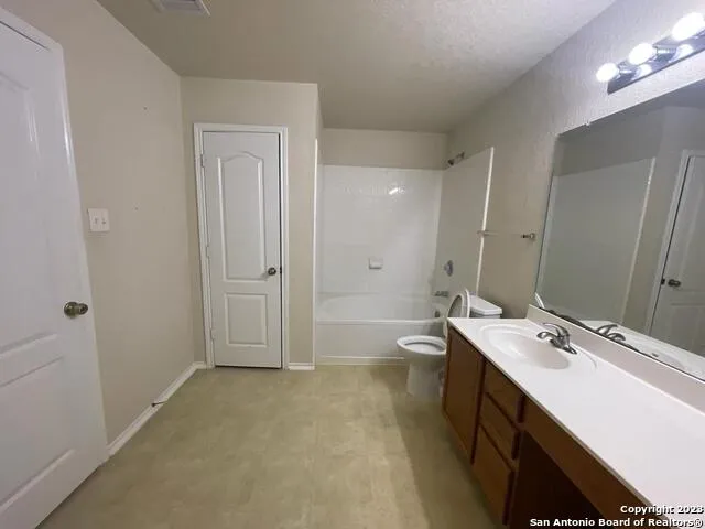 4711 BROOKPORT CIR San Antonio, TX 78238