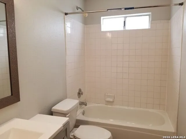 9207 Shadow Crest Dr Converse, TX 78109