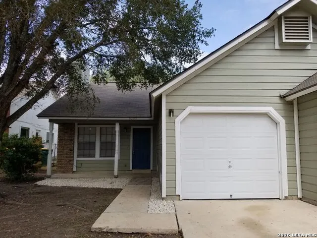 9207 Shadow Crest Dr Converse, TX 78109