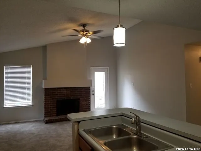9207 Shadow Crest Dr Converse, TX 78109