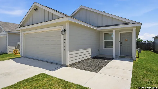 9211 Navarro Vista Seguin, TX 78155