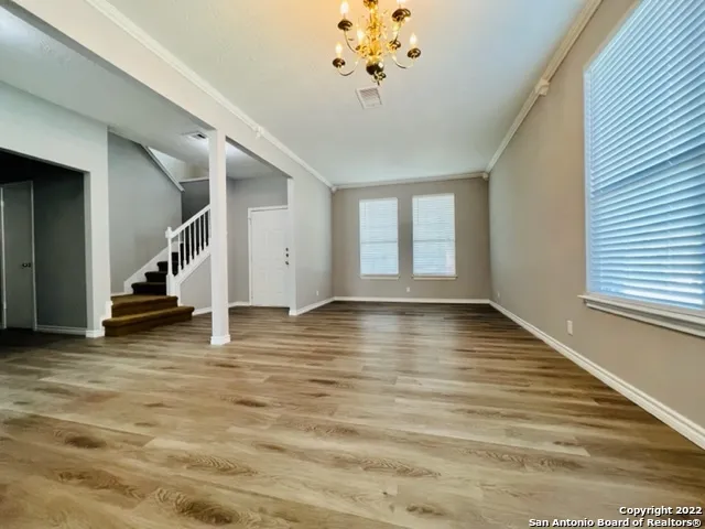 13119 FORUM RD Universal City, TX 78148