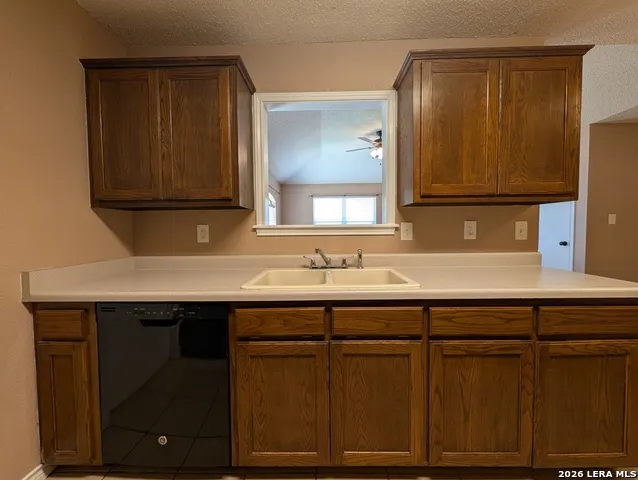 1644 W County Line Rd New Braunfels, TX 78130