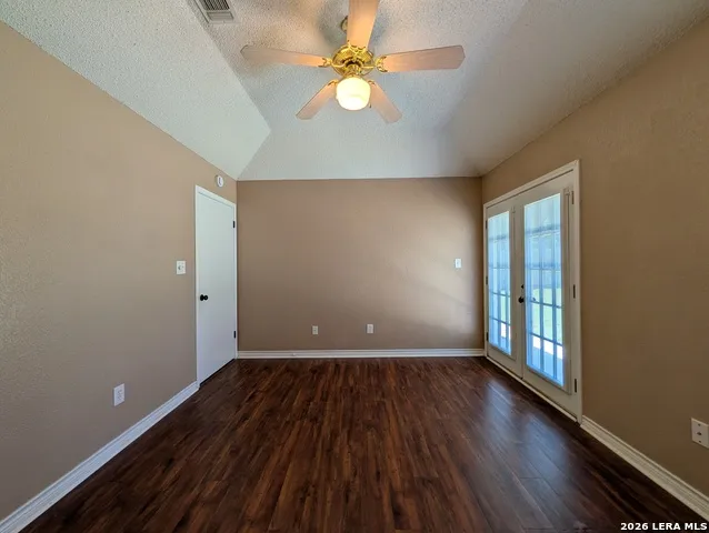 1644 W County Line Rd New Braunfels, TX 78130
