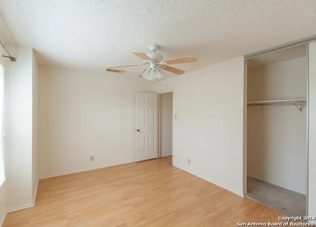 7054 AUTUMN PARK San Antonio, TX 78249