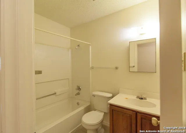 7054 AUTUMN PARK San Antonio, TX 78249