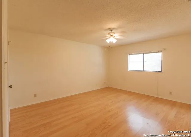 7054 AUTUMN PARK San Antonio, TX 78249