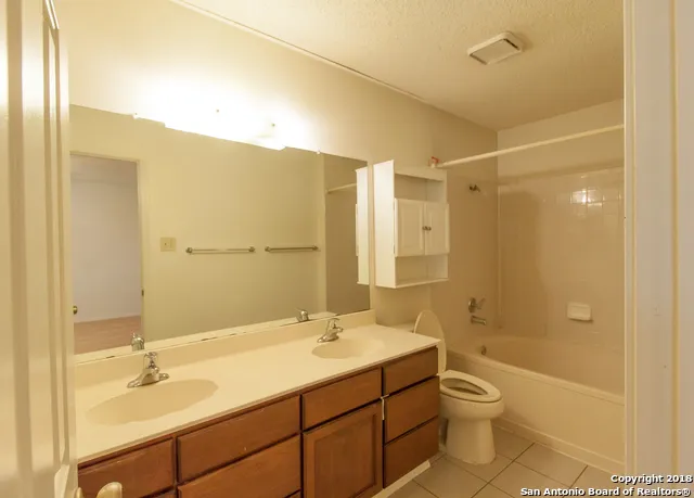 7054 AUTUMN PARK San Antonio, TX 78249