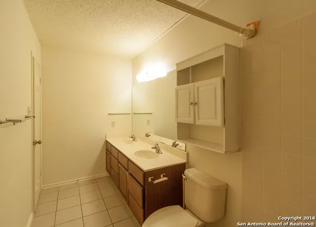 7054 AUTUMN PARK San Antonio, TX 78249