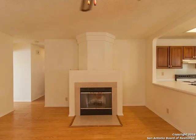 7054 AUTUMN PARK San Antonio, TX 78249