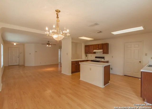 7054 AUTUMN PARK San Antonio, TX 78249