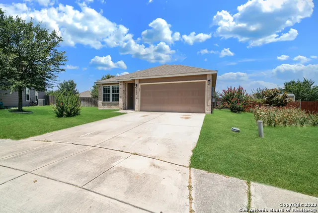 3612 Mistik Mdws Selma, TX 78154