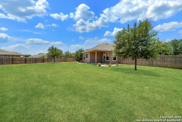 3612 Mistik Mdws Selma, TX 78154