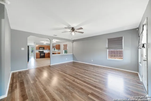 3612 Mistik Mdws Selma, TX 78154