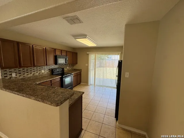 9223 SILVER VIS San Antonio, TX 78254