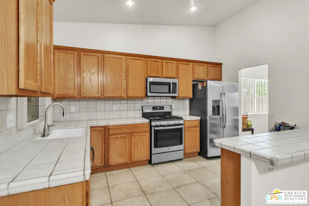 65866 Estrella Avenue Desert Hot Springs, CA 92240